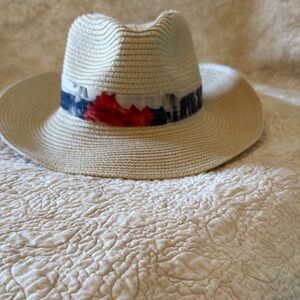 Stylish Straw Hat with Floral Band